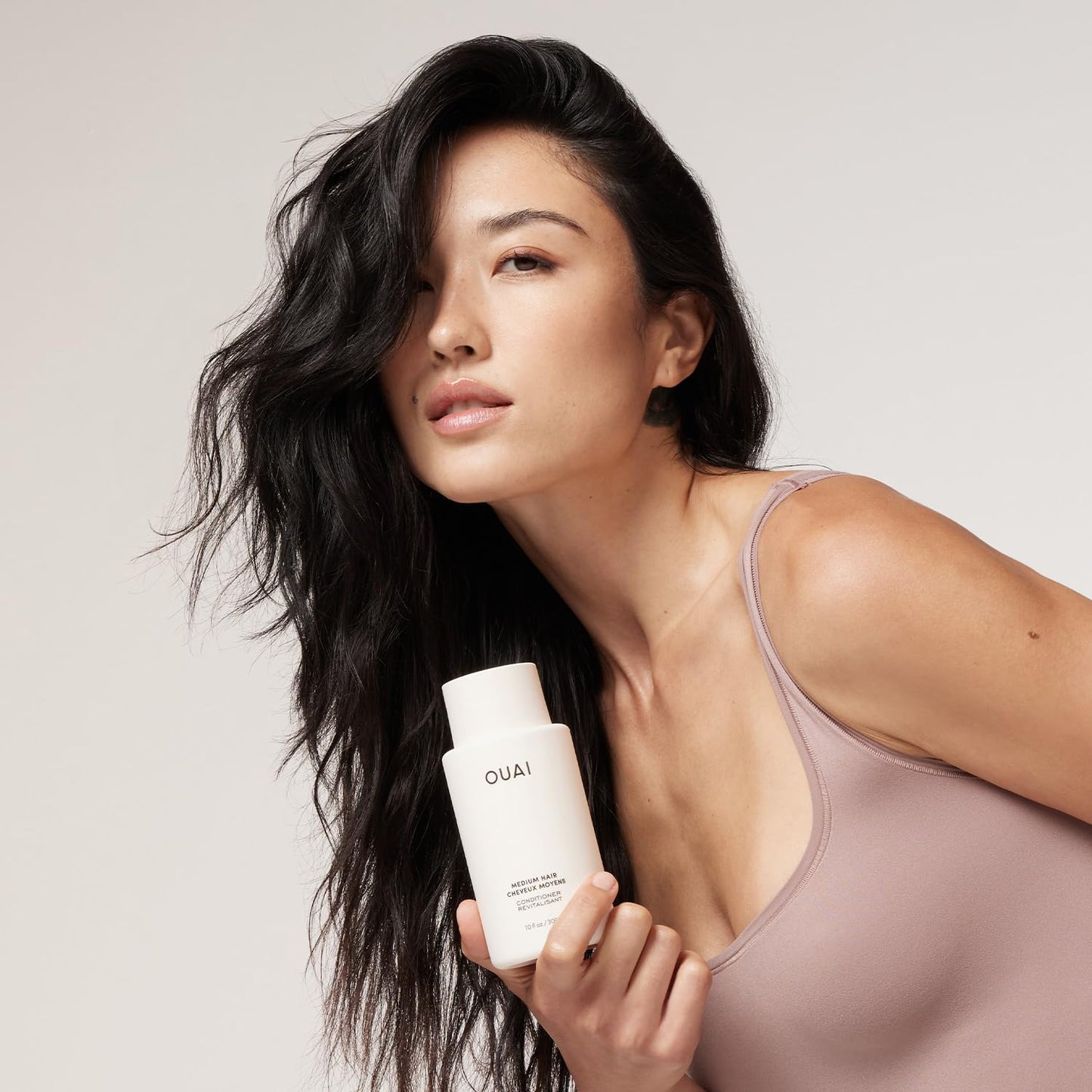 OUAI Medium Conditioner Refill - Hydrating Hair Conditioner with Coconut Oil, Babassu Oil, and Keratin - Strengthens, Repairs and Adds Shine - Paraben and Phthalate Free Hair Care Products (32 Oz) OUAIBuy Supplements Australia